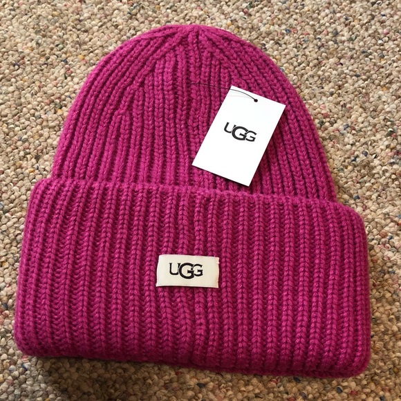 🎉 HP 🎉 🆕 UGG Rib Knit Cuff Hat Fuchsia - Picture 2 of 7